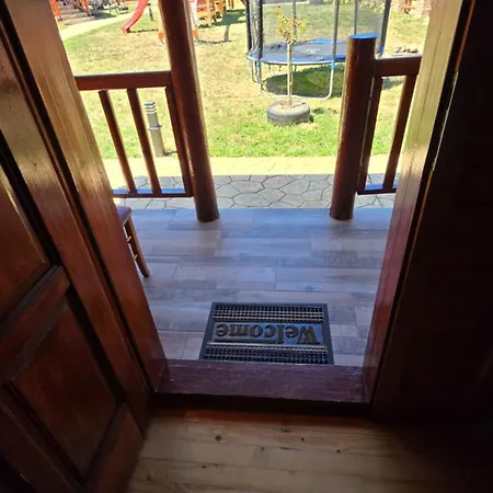 Etno Brvnara Sa Bazenom * Сремски-Карловци